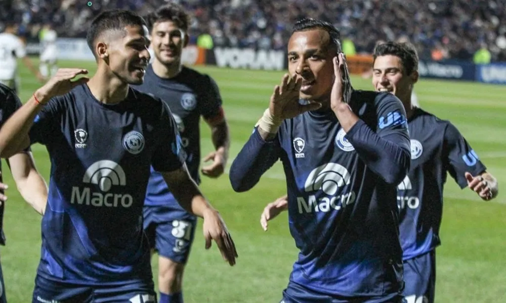 El colombiano Villa volvió al fútbol argentino