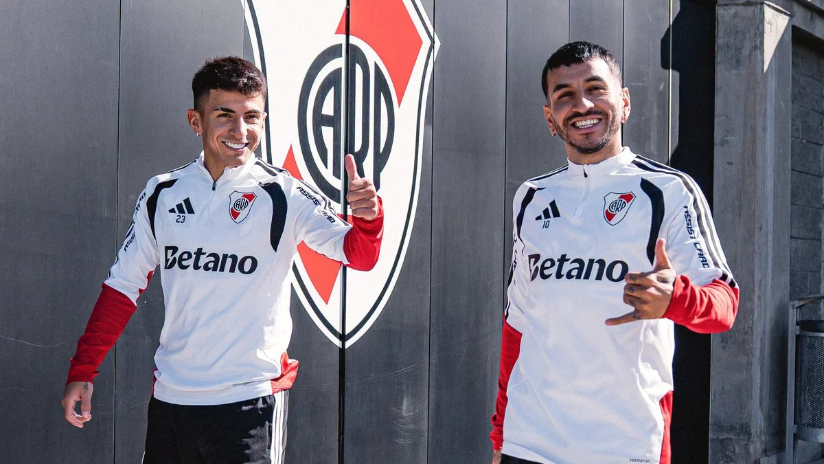 Thiago Almada y Ángel Correa. Foto Club Atlético River Plate.