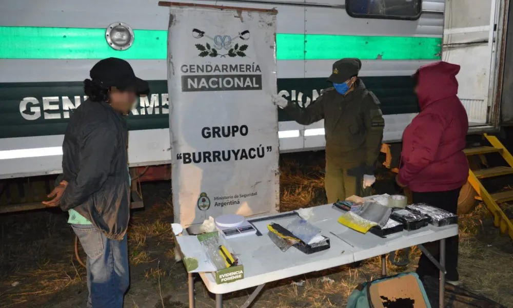 Una pasajera llevaba más de 4 kilos de cocaína en bolsos