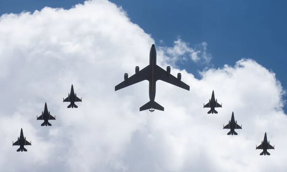 Aviones de combate F-16 incorporados por la Argentina