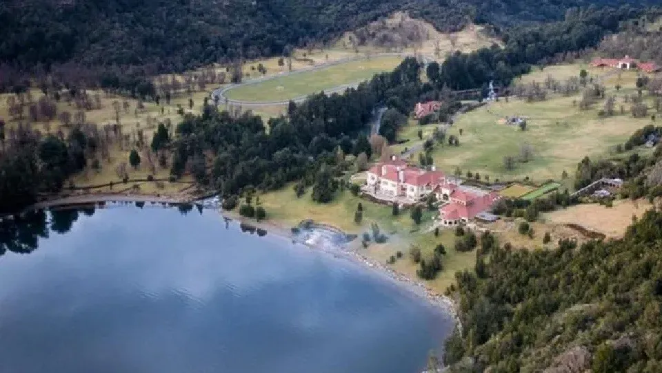 lago escondido