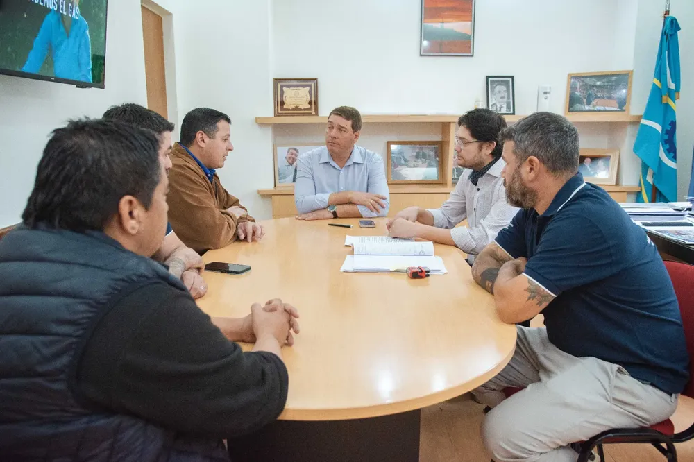 El intendente Biss recibió a integrantes de la Unión Obrera Metalúrgica