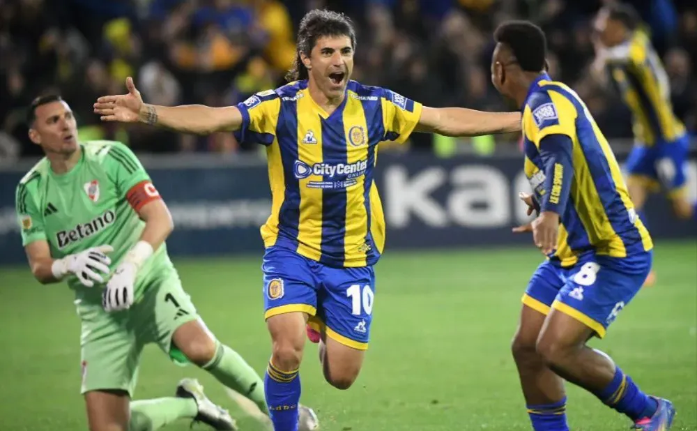 Rosario Central le ganó 2-1 a River en el Gigante de Arroyito