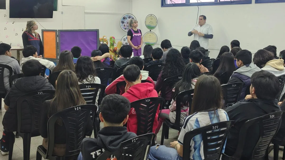 Charla sobre inocuidad alimentaria