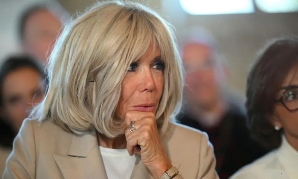 Brigitte Macron es mujer