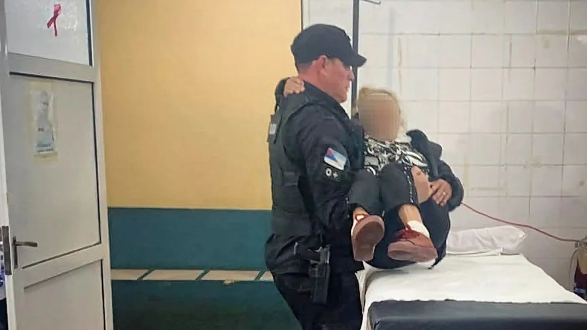 Asistena amujer que se estaba asfixiado