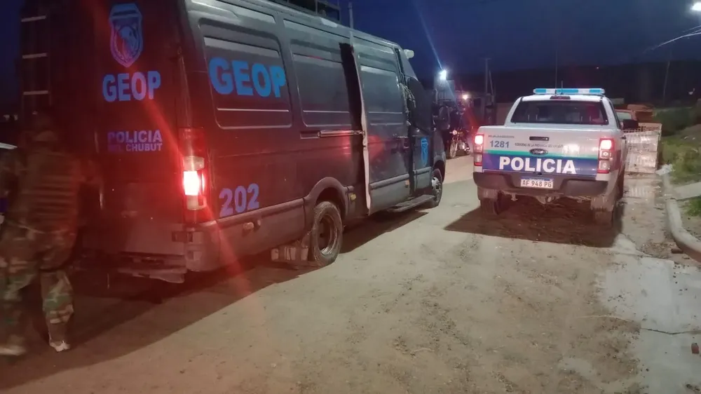 Allanamientos por joven baleada  en Puerto Madryn 