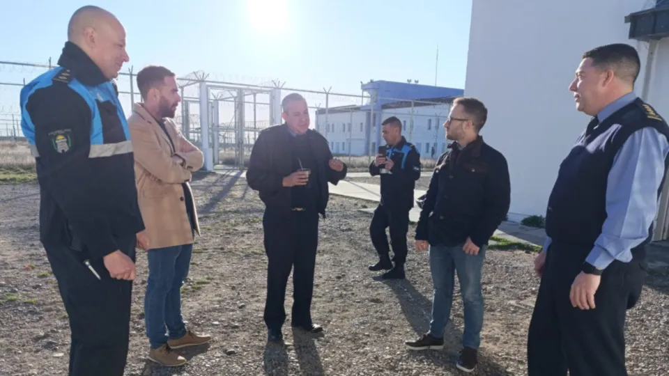 Representantes del gobierno provincial con jefes penitenciarios