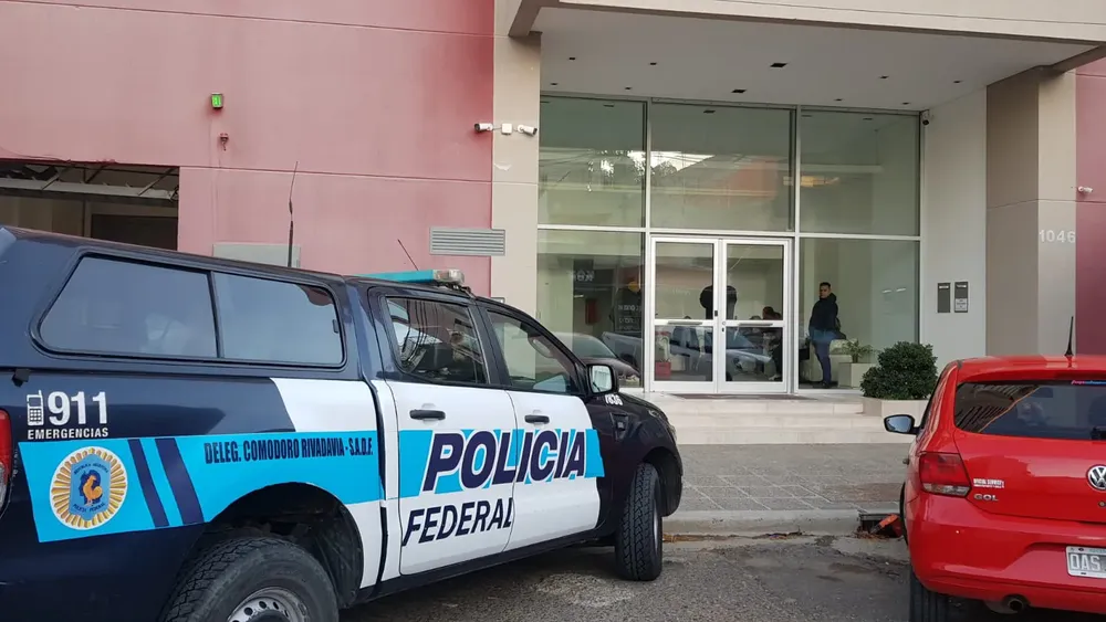 Policía federal impidió el ingreso a los trabajadores