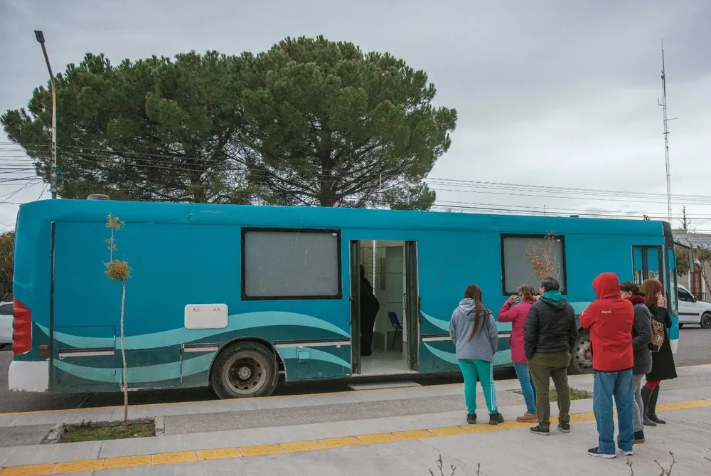 El Programa de Salud Visual llegó a Rawson con el camion oftalmologico