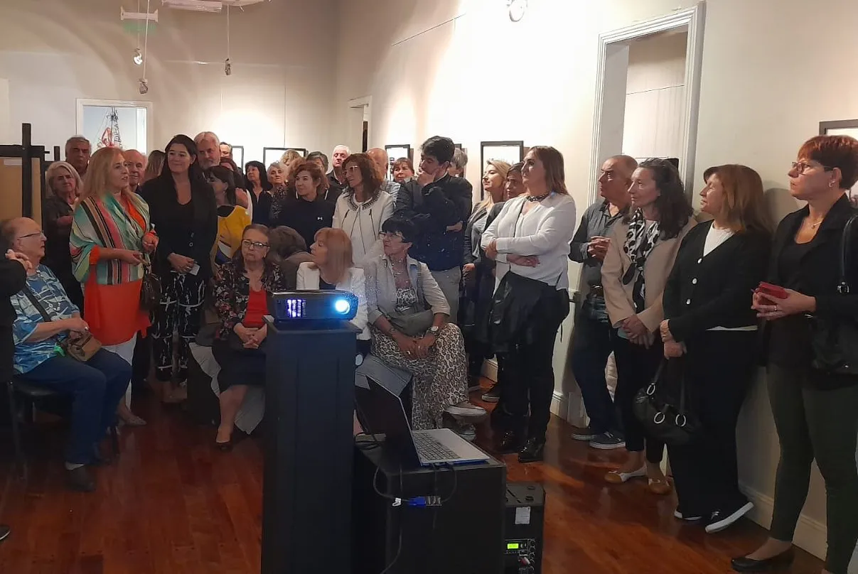 El Museo Municipal de Artes Visuales abrió sus puertas a la Muestra del Colegio Nacional