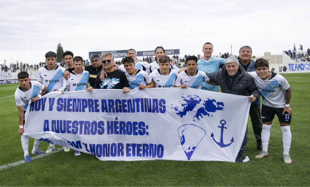 Homenaje a nuestros héroes eternos