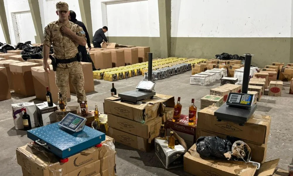 Secuestran carga de contrabando por 120 millones