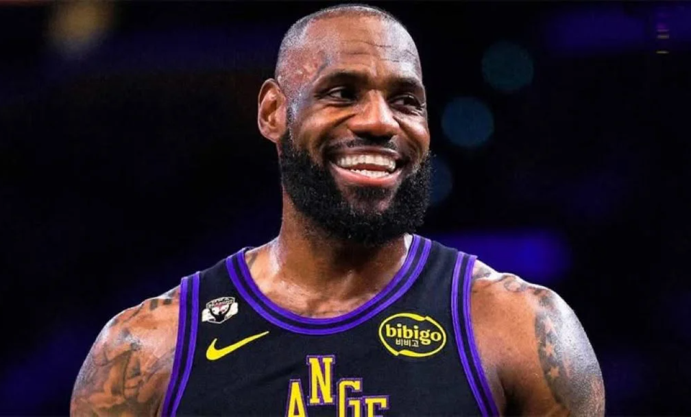 La camiseta del cuatro veces campeón de la NBA LeBron James marcó un nuevo registro.