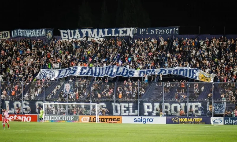 multaron a hinchas de Independiente Rivadavia