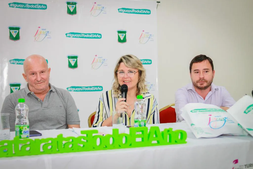 Mónica Montes Roberts ENTRETUR 1