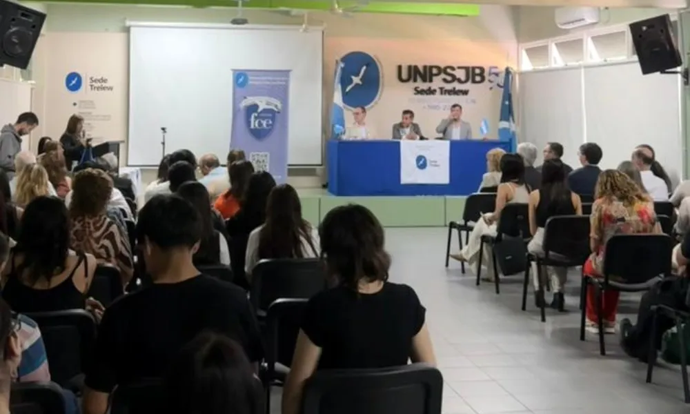 acto de aniversario de la facultad 