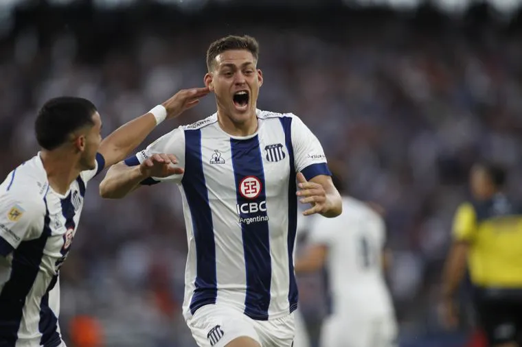 CON EL TRIUNFO DE TALLERES, SON 4 LOS PUNTEROS DE LA ZONA 1
