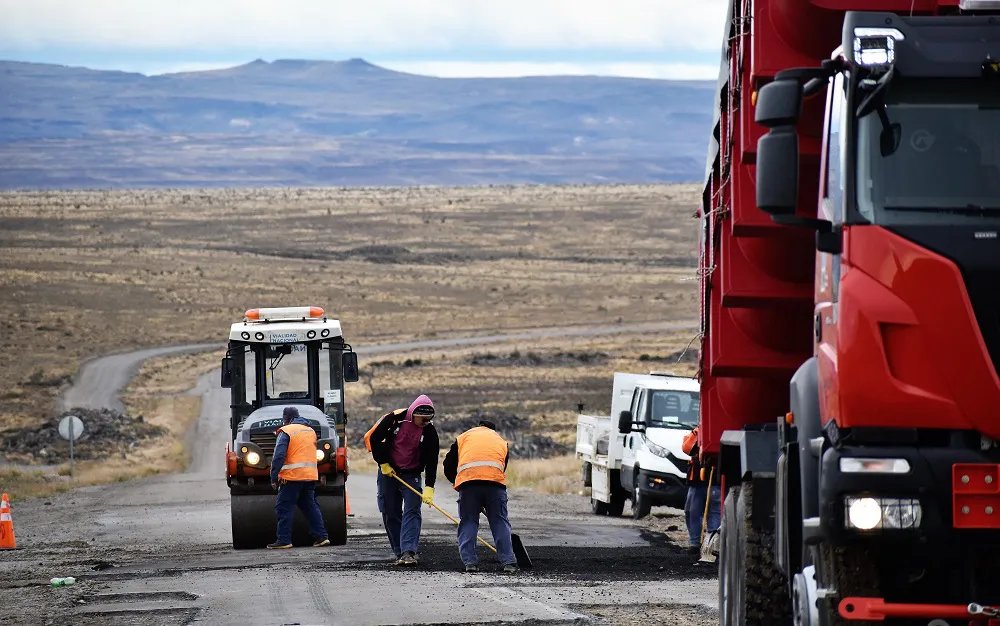 Bacheo en la Ruta 40