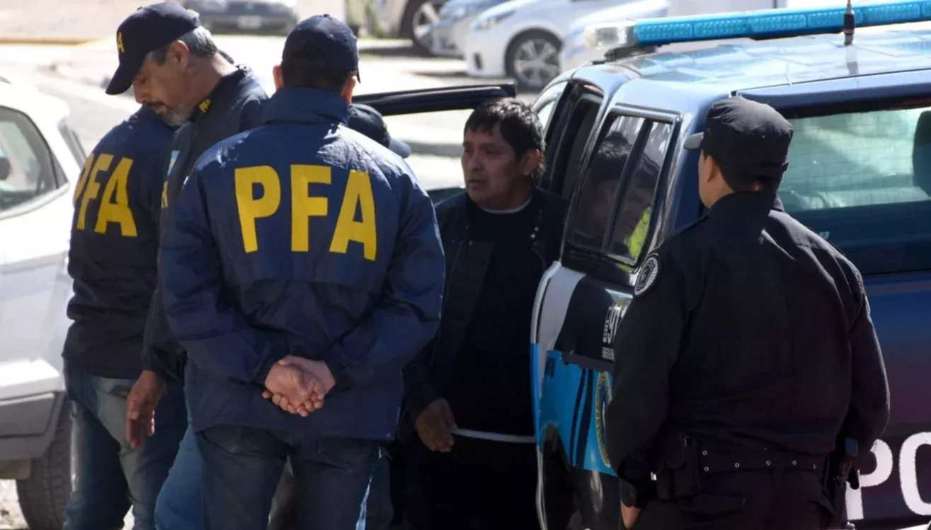 cura segundo detenido