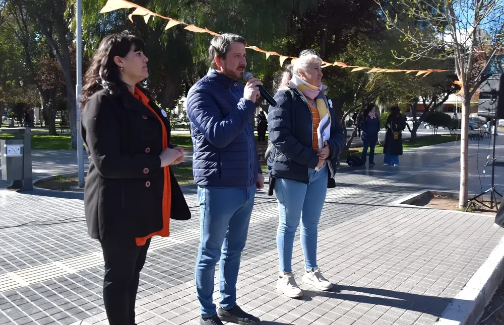 Merino en la jornada de abordaje integral de suicidio