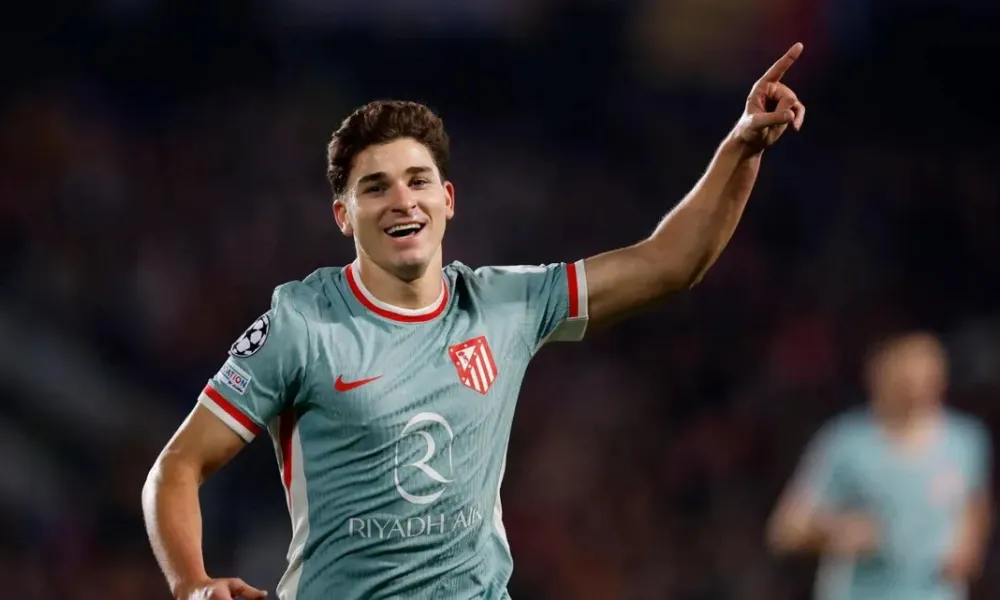 Dos goles de Julian en la victoria del Atletico