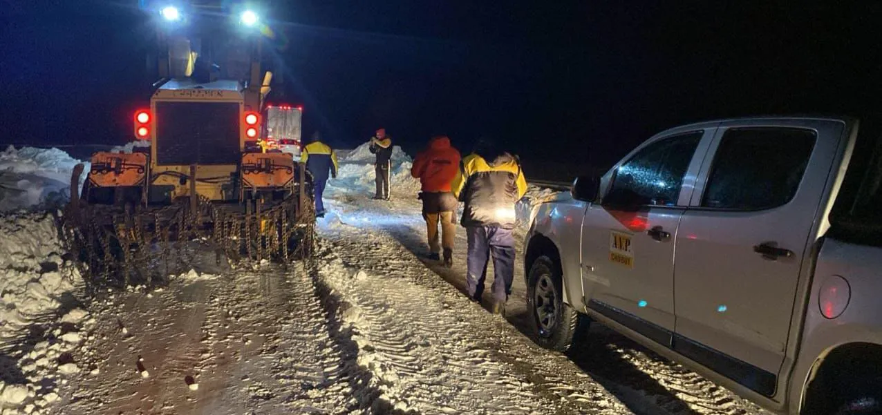 Rescataron más de 200 vehículos varados en la ruta 3