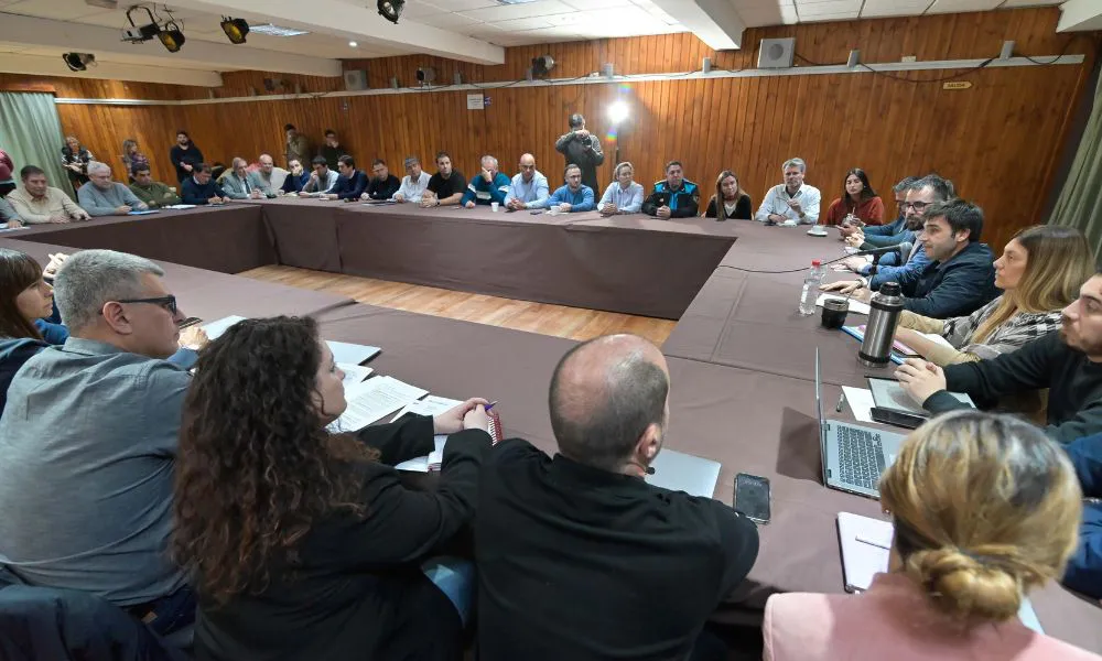 Reunión de Gabinete ampliado en Esquel