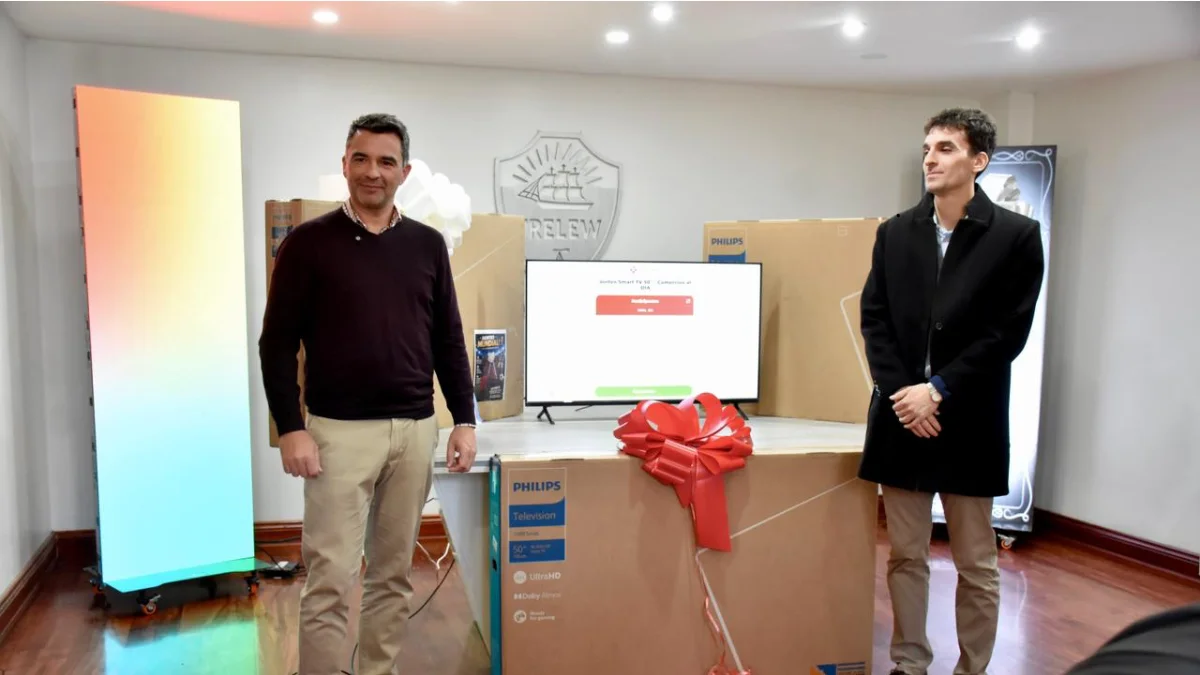 El Municipio de Trelew premió a contribuyentes que están al día con 3 Smart TV-2