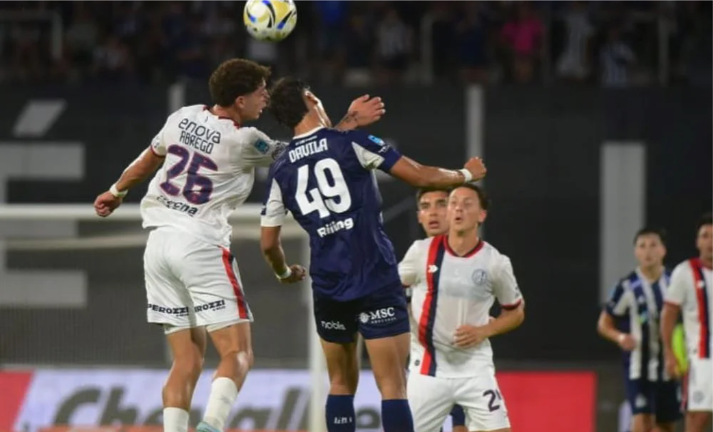 El Ciclón igualó ante Talleres en el Kempes en un partido con pocas situaciones claras.