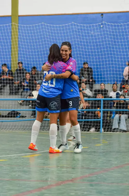 SUELA CARAMELO SE QUEDÓ CON EL CUADRANGULAR