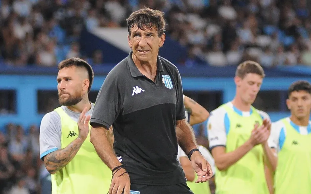 El entrenador de Racing fue sancionado