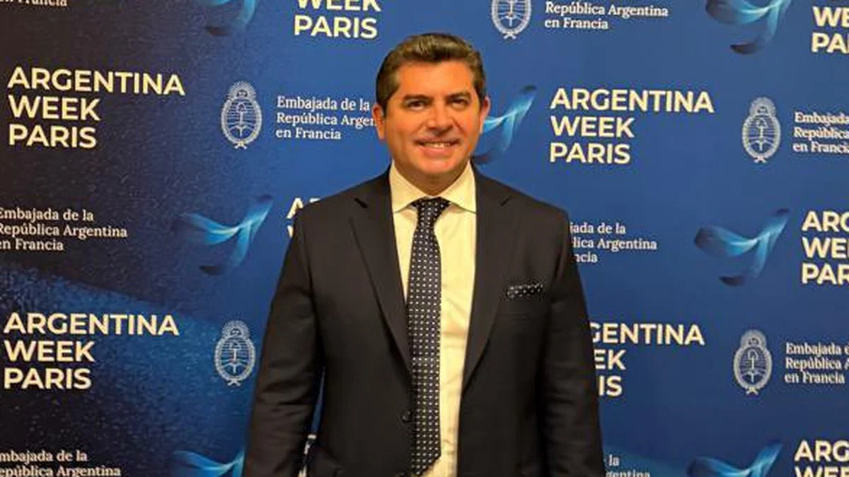 Marcelo Orrego en París. Foto X @DrMarceloOrrego