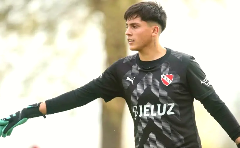 Thiago Nahuel, formado en el club portuario, comenzó a trabajar junto al plantel profesional del Rojo.