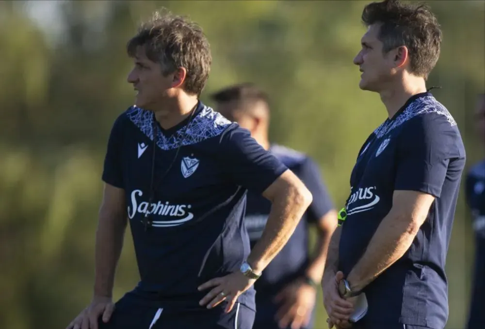 En Liniers, Vélez y Racing se cruzan por la Copa Libertadores