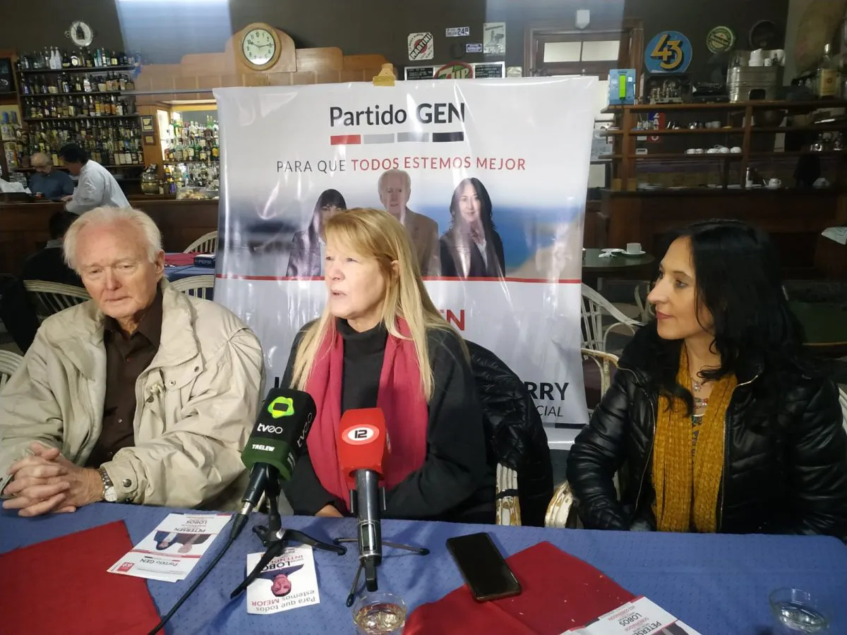 Stolbizer, Petersen y Etcheverry en Trelew