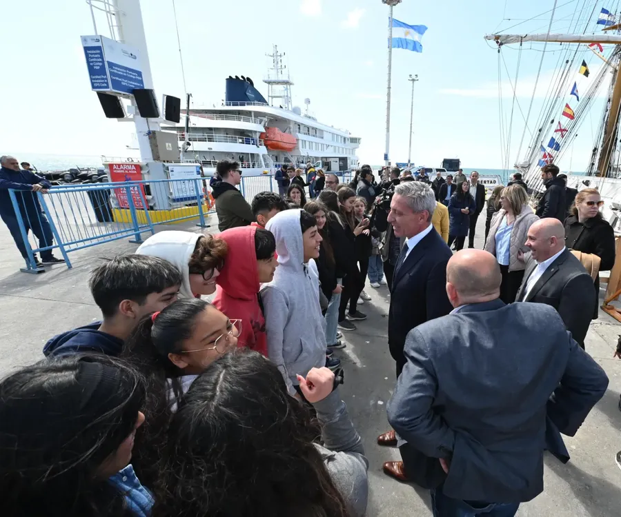 2fc21f26-b0b7-468a-b8f9-08f7f3527a70