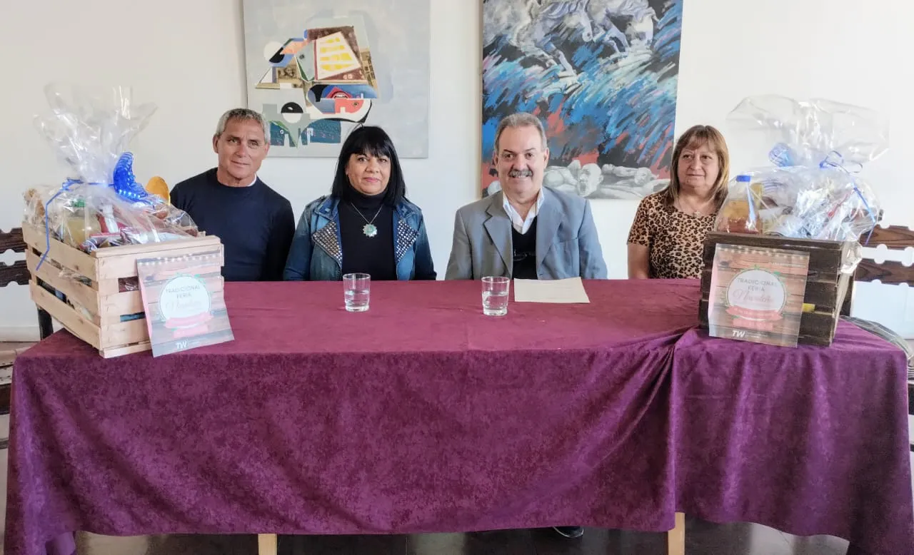 Comienza la feria Navideña en Trelew