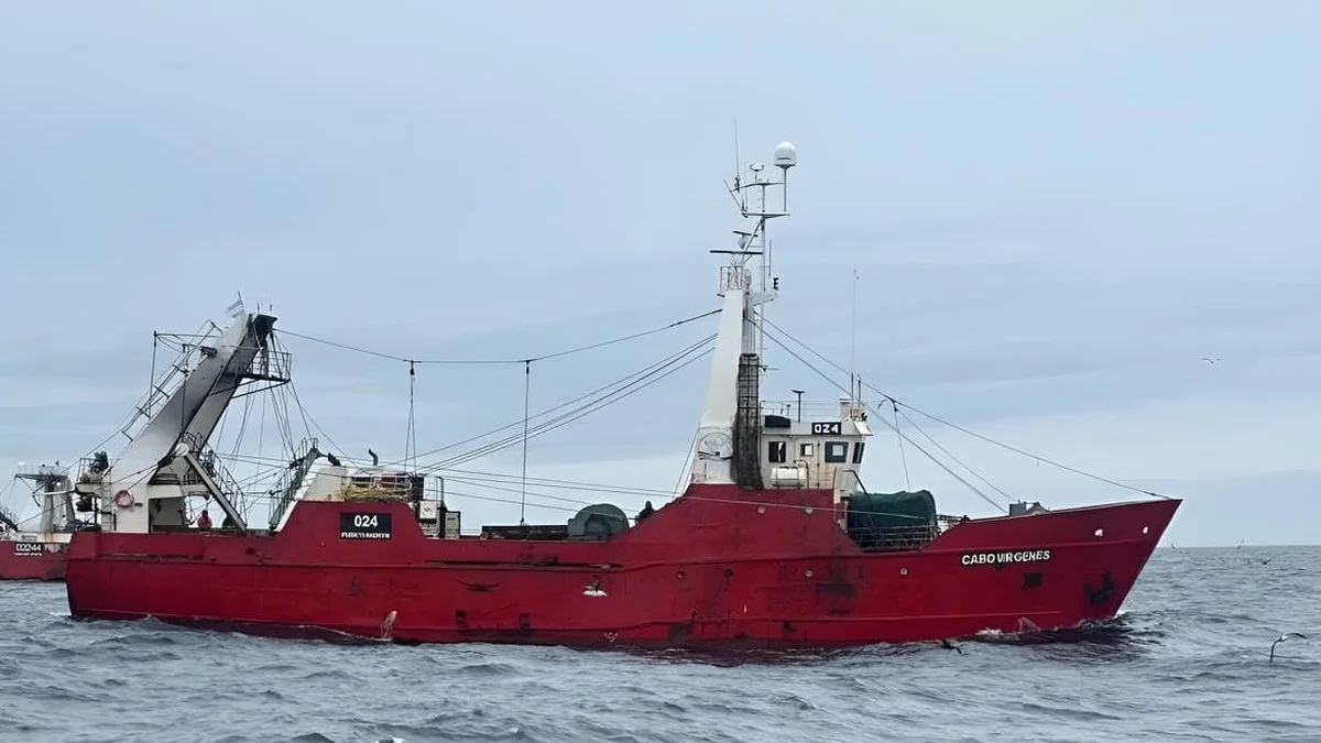 Barco pesquero Cabo Virgenes