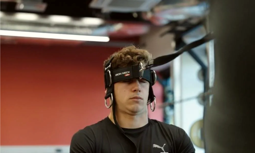 El piloto argentino publicó un video exigente de su preparación física tras los tests en Bahréin.