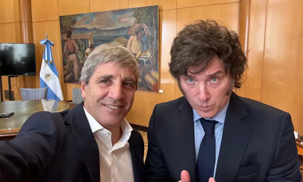 Luis Caputo y Javier Milei