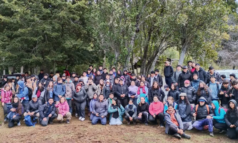 Lago Puelo siembra futuro en Cerro Currumahuida