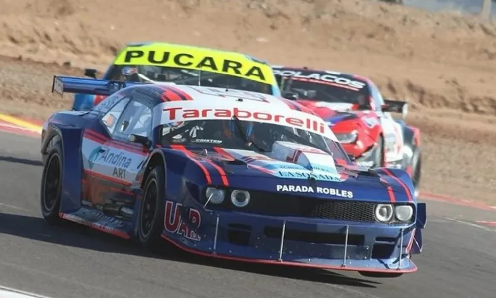  Martín Vázquez, a bordo del Dodge Challenger