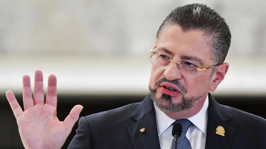 Rodrigo Chaves, presidente de Costa Rica (Foto: © Ezequiel BECERRA / AFP/Archivos/France 24)