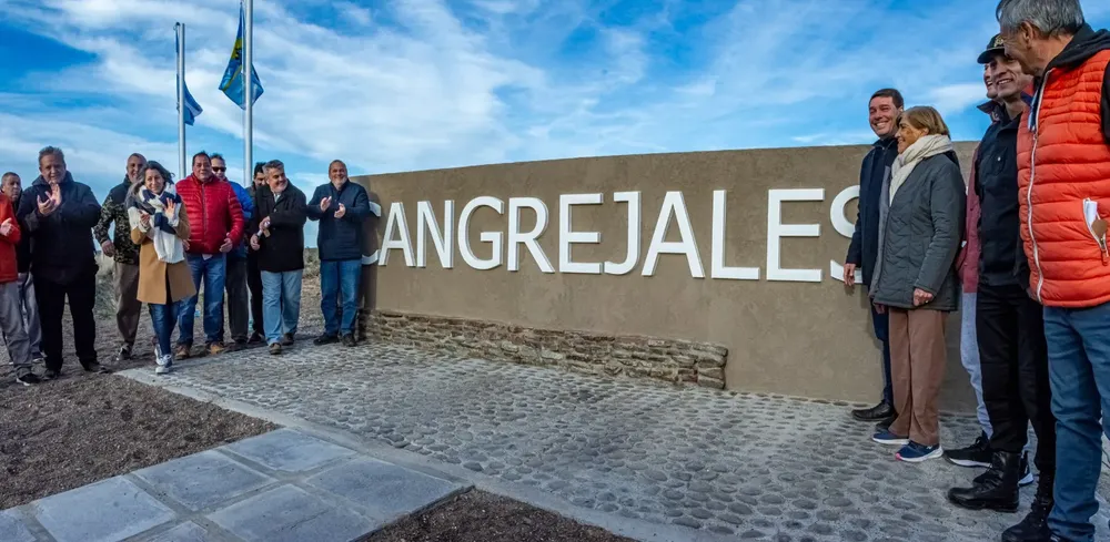 Inauguraron el pórtico de acceso a la playa Cangrejales I