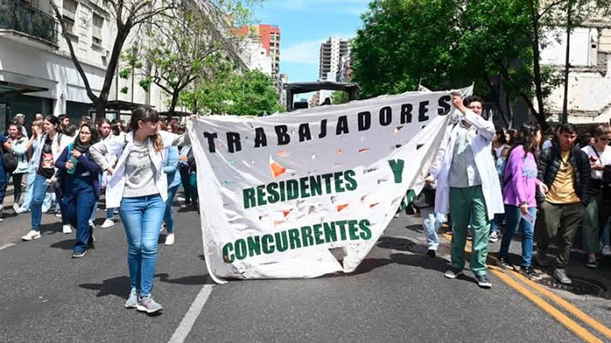 Movilización de médicos residentes. Foto Conclusión