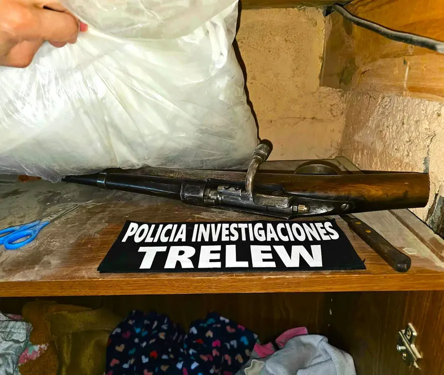 La Policía del Chubut realizó catorce allanamientos en Trelew