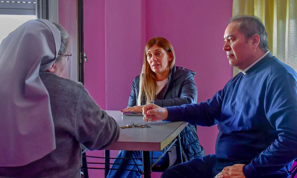  La ministra Papaiani se reunió con las autoridades  del Hogar María Inmaculada