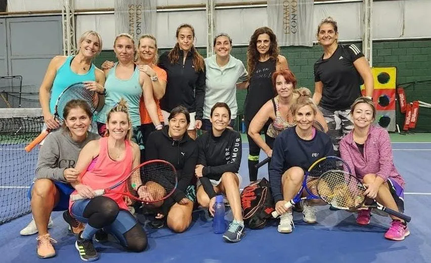 Las chicas se siguen divirtiendo