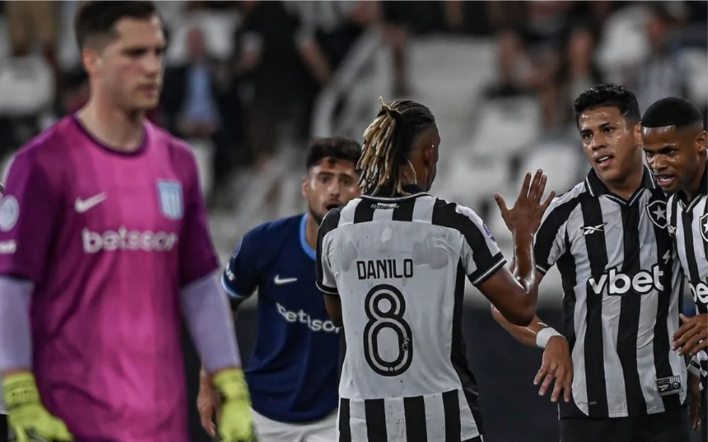 La derrota 2-1 frente a Botafogo complicó el panorama del equipo de Gustavo Costas.